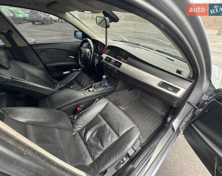 Серый БМВ 5 Серия, объемом двигателя 2.5 л и пробегом 227 тыс. км за 7000 $, фото 16 на Automoto.ua