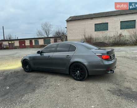 Серый БМВ 5 Серия, объемом двигателя 3 л и пробегом 498 тыс. км за 9999 $, фото 9 на Automoto.ua