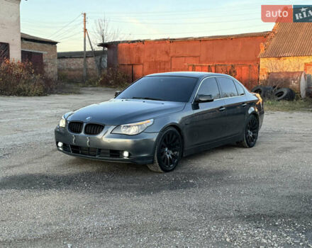 Серый БМВ 5 Серия, объемом двигателя 3 л и пробегом 498 тыс. км за 9999 $, фото 2 на Automoto.ua