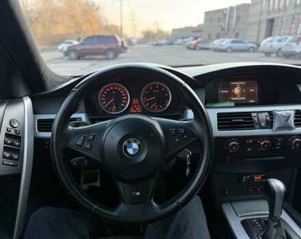 Серый БМВ 5 Серия, объемом двигателя 3 л и пробегом 347 тыс. км за 8700 $, фото 22 на Automoto.ua