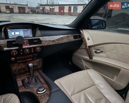 Серый БМВ 5 Серия, объемом двигателя 3 л и пробегом 498 тыс. км за 9500 $, фото 14 на Automoto.ua