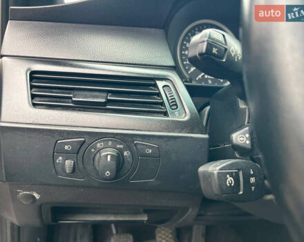 Серый БМВ 5 Серия, объемом двигателя 3 л и пробегом 225 тыс. км за 7900 $, фото 14 на Automoto.ua