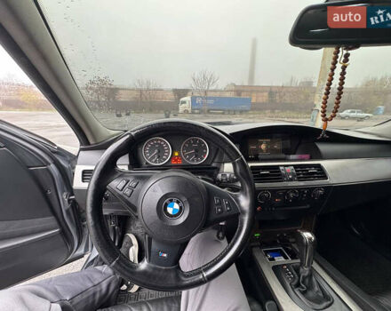 Серый БМВ 5 Серия, объемом двигателя 2.5 л и пробегом 227 тыс. км за 7000 $, фото 17 на Automoto.ua
