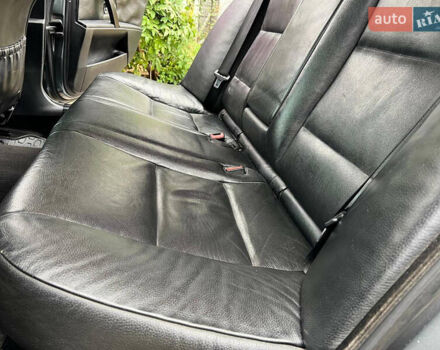 Серый БМВ 5 Серия, объемом двигателя 3 л и пробегом 225 тыс. км за 7900 $, фото 22 на Automoto.ua