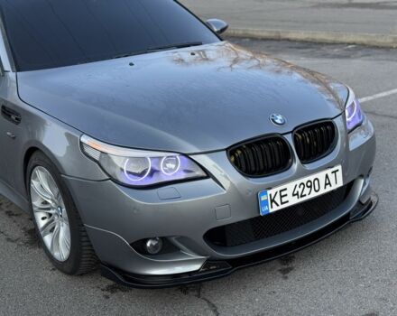 Серый БМВ 5 Серия, объемом двигателя 3 л и пробегом 347 тыс. км за 8700 $, фото 5 на Automoto.ua