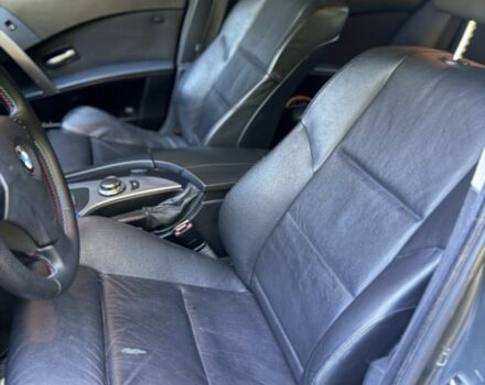 Серый БМВ 5 Серия, объемом двигателя 3 л и пробегом 345 тыс. км за 9900 $, фото 7 на Automoto.ua