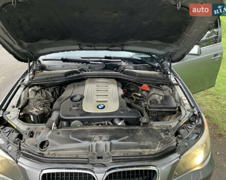 Серый БМВ 5 Серия, объемом двигателя 2.99 л и пробегом 368 тыс. км за 9450 $, фото 10 на Automoto.ua