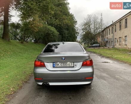Серый БМВ 5 Серия, объемом двигателя 2.99 л и пробегом 368 тыс. км за 9450 $, фото 3 на Automoto.ua