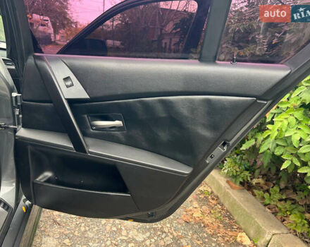 Серый БМВ 5 Серия, объемом двигателя 3 л и пробегом 225 тыс. км за 7900 $, фото 23 на Automoto.ua