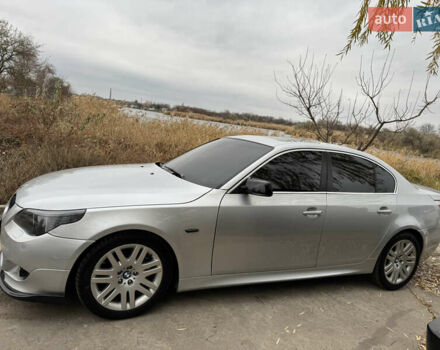 Серый БМВ 5 Серия, объемом двигателя 3 л и пробегом 254 тыс. км за 11500 $, фото 5 на Automoto.ua