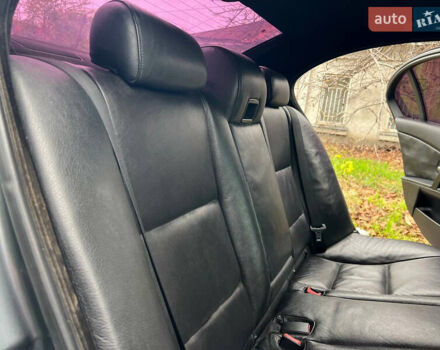 Серый БМВ 5 Серия, объемом двигателя 3 л и пробегом 225 тыс. км за 7900 $, фото 25 на Automoto.ua