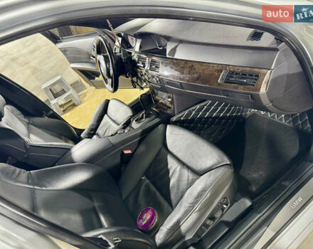 Серый БМВ 5 Серия, объемом двигателя 3 л и пробегом 254 тыс. км за 11500 $, фото 13 на Automoto.ua