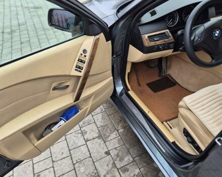 Серый БМВ 5 Серия, объемом двигателя 2.5 л и пробегом 251 тыс. км за 8500 $, фото 39 на Automoto.ua