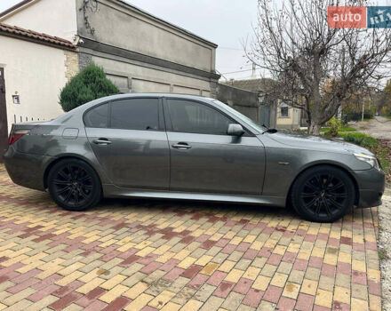 Серый БМВ 5 Серия, объемом двигателя 3 л и пробегом 225 тыс. км за 7900 $, фото 1 на Automoto.ua