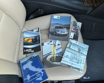 Серый БМВ 5 Серия, объемом двигателя 3 л и пробегом 498 тыс. км за 9500 $, фото 10 на Automoto.ua