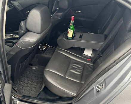 Серый БМВ 5 Серия, объемом двигателя 2.5 л и пробегом 227 тыс. км за 7000 $, фото 12 на Automoto.ua