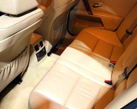 Серый БМВ 5 Серия, объемом двигателя 3 л и пробегом 220 тыс. км за 7300 $, фото 4 на Automoto.ua