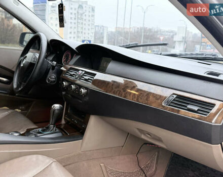 Серый БМВ 5 Серия, объемом двигателя 2.5 л и пробегом 378 тыс. км за 6500 $, фото 24 на Automoto.ua