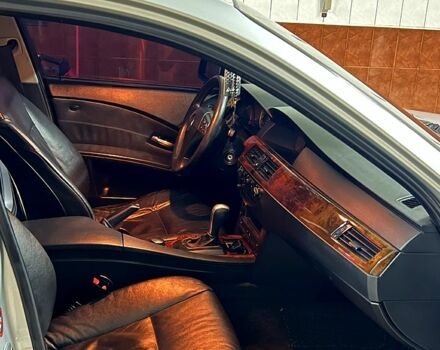 Серый БМВ 5 Серия, объемом двигателя 2.5 л и пробегом 239 тыс. км за 8300 $, фото 8 на Automoto.ua