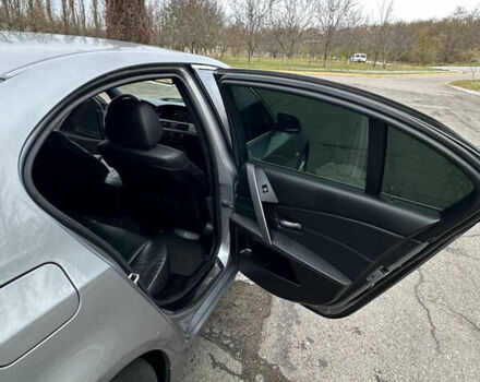 Сірий БМВ 5 Серія, об'ємом двигуна 2.5 л та пробігом 360 тис. км за 7900 $, фото 3 на Automoto.ua