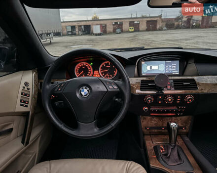 Серый БМВ 5 Серия, объемом двигателя 3 л и пробегом 498 тыс. км за 9999 $, фото 16 на Automoto.ua