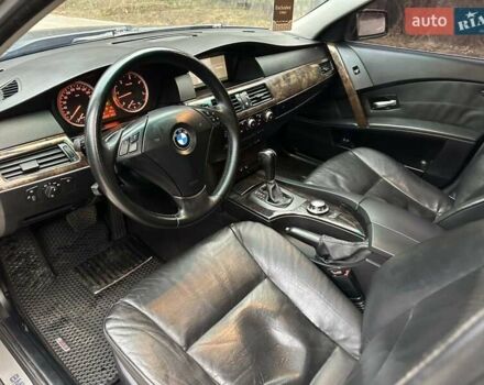 Серый БМВ 5 Серия, объемом двигателя 2.99 л и пробегом 370 тыс. км за 8750 $, фото 5 на Automoto.ua