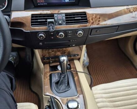 Серый БМВ 5 Серия, объемом двигателя 2.5 л и пробегом 251 тыс. км за 8500 $, фото 5 на Automoto.ua