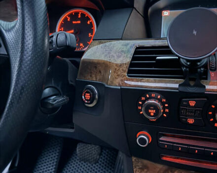 Серый БМВ 5 Серия, объемом двигателя 3 л и пробегом 498 тыс. км за 9500 $, фото 16 на Automoto.ua