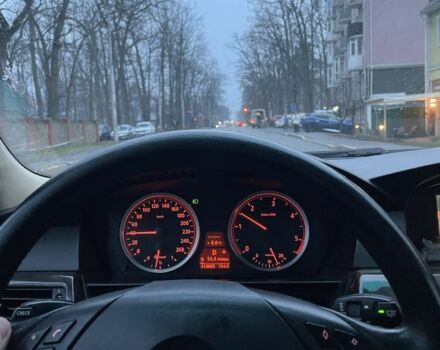 Серый БМВ 5 Серия, объемом двигателя 3 л и пробегом 420 тыс. км за 3850 $, фото 6 на Automoto.ua