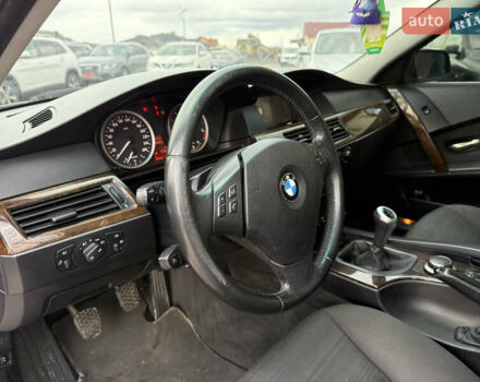 БМВ 5 Серия 2006 в Стрые на Automoto.ua Серый БМВ 5 Серия, объемом двигателя 3 л и пробегом 388 тыс. км за 8200 $, фото 32 на Automoto.ua