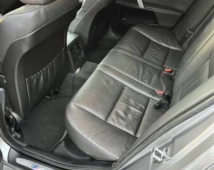 Серый БМВ 5 Серия, объемом двигателя 2.99 л и пробегом 340 тыс. км за 13000 $, фото 10 на Automoto.ua