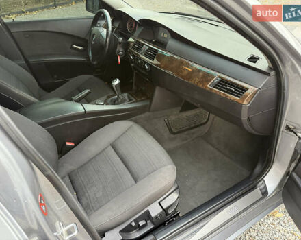 БМВ 5 Серия 2006 в Стрые на Automoto.ua Серый БМВ 5 Серия, объемом двигателя 3 л и пробегом 388 тыс. км за 8200 $, фото 56 на Automoto.ua