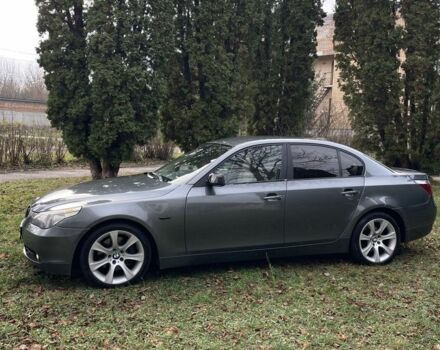 Серый БМВ 5 Серия, объемом двигателя 3 л и пробегом 362 тыс. км за 4499 $, фото 1 на Automoto.ua