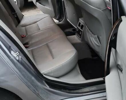 Серый БМВ 5 Серия, объемом двигателя 3 л и пробегом 295 тыс. км за 6500 $, фото 4 на Automoto.ua