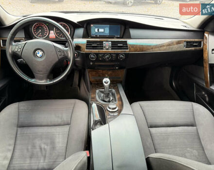 БМВ 5 Серия 2006 в Стрые на Automoto.ua Серый БМВ 5 Серия, объемом двигателя 3 л и пробегом 388 тыс. км за 8200 $, фото 49 на Automoto.ua