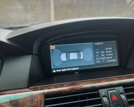 Серый БМВ 5 Серия, объемом двигателя 3 л и пробегом 374 тыс. км за 8200 $, фото 3 на Automoto.ua