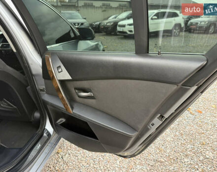 БМВ 5 Серия 2006 в Стрые на Automoto.ua Серый БМВ 5 Серия, объемом двигателя 3 л и пробегом 388 тыс. км за 8200 $, фото 54 на Automoto.ua