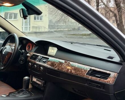 Серый БМВ 5 Серия, объемом двигателя 3 л и пробегом 300 тыс. км за 4500 $, фото 15 на Automoto.ua