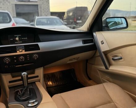 Серый БМВ 5 Серия, объемом двигателя 3 л и пробегом 330 тыс. км за 4500 $, фото 12 на Automoto.ua