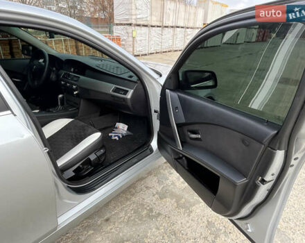 Серый БМВ 5 Серия, объемом двигателя 2.5 л и пробегом 330 тыс. км за 8000 $, фото 4 на Automoto.ua