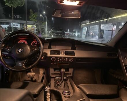 Серый БМВ 5 Серия, объемом двигателя 2.5 л и пробегом 269 тыс. км за 6600 $, фото 4 на Automoto.ua