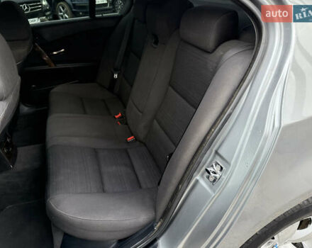 БМВ 5 Серия 2006 в Стрые на Automoto.ua Серый БМВ 5 Серия, объемом двигателя 3 л и пробегом 388 тыс. км за 8200 $, фото 52 на Automoto.ua