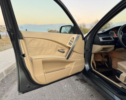 Серый БМВ 5 Серия, объемом двигателя 3 л и пробегом 330 тыс. км за 4500 $, фото 7 на Automoto.ua