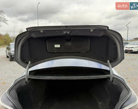 БМВ 5 Серия 2006 в Стрые на Automoto.ua Серый БМВ 5 Серия, объемом двигателя 3 л и пробегом 388 тыс. км за 8200 $, фото 26 на Automoto.ua