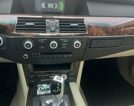 Серый БМВ 5 Серия, объемом двигателя 3 л и пробегом 275 тыс. км за 10200 $, фото 9 на Automoto.ua