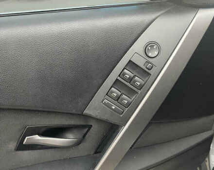 Серый БМВ 5 Серия, объемом двигателя 2.5 л и пробегом 220 тыс. км за 7500 $, фото 7 на Automoto.ua