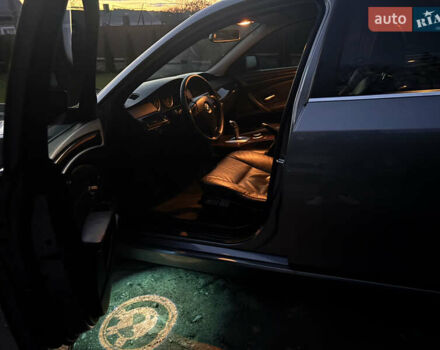 Серый БМВ 5 Серия, объемом двигателя 2.5 л и пробегом 254 тыс. км за 9350 $, фото 26 на Automoto.ua