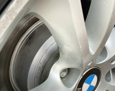 Серый БМВ 5 Серия, объемом двигателя 2.99 л и пробегом 362 тыс. км за 10799 $, фото 10 на Automoto.ua