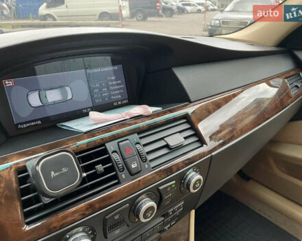 Серый БМВ 5 Серия, объемом двигателя 3 л и пробегом 280 тыс. км за 10200 $, фото 7 на Automoto.ua