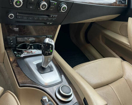 Серый БМВ 5 Серия, объемом двигателя 3 л и пробегом 280 тыс. км за 10200 $, фото 8 на Automoto.ua